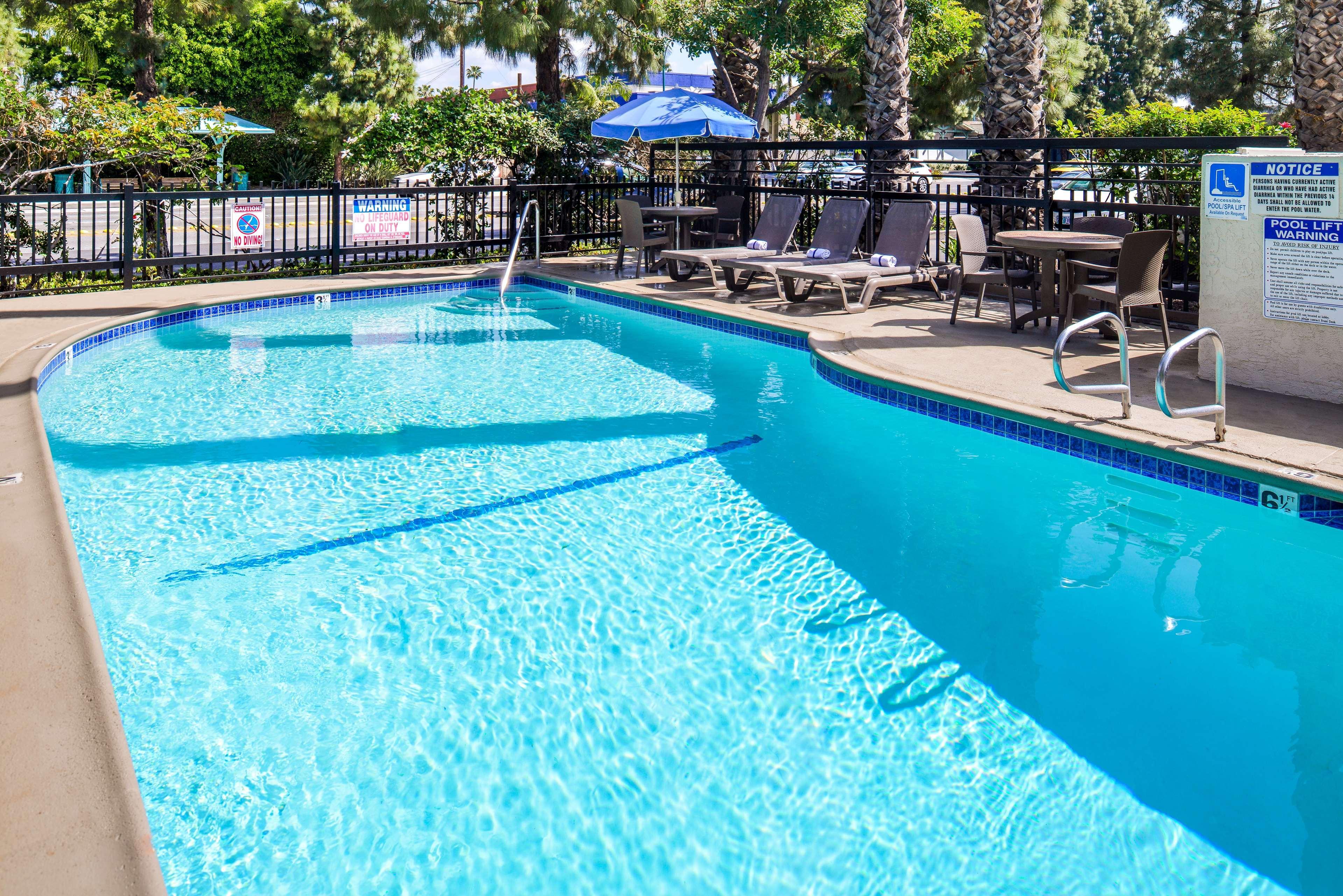 Best Western Courtesy Inn - Anaheim Park Hotel Exterior foto